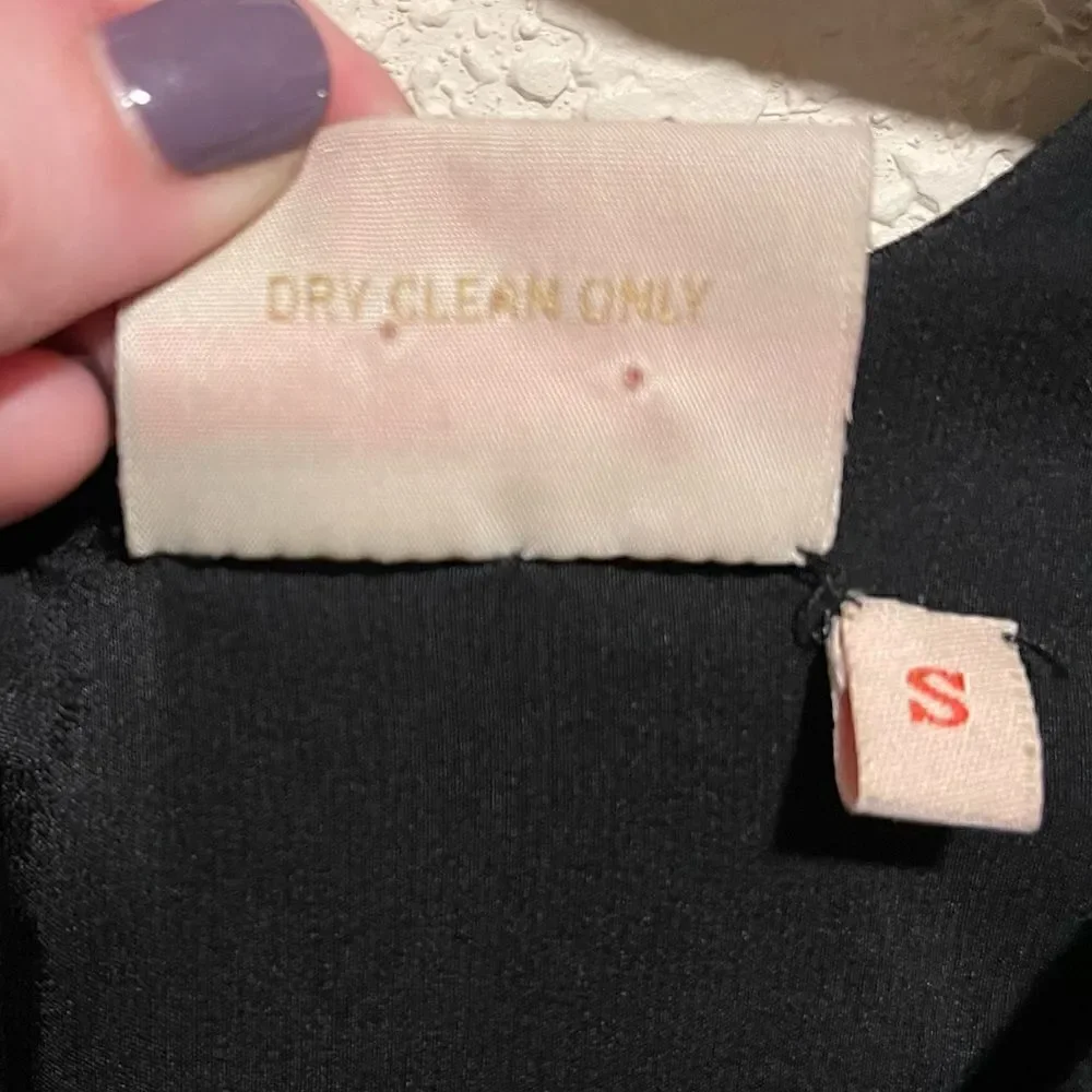 RUNGOLEE- Women’s Black Silk Blouse w Gold Beaded Design, Size Small - Picture 7 of 9